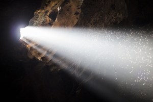 rock-light-sun-night-sunlight-dark-beam-cave-reflection-darkness-sparkling-reflecting-malaysia-shining-sunbeam-flies-kuala-lumpur-